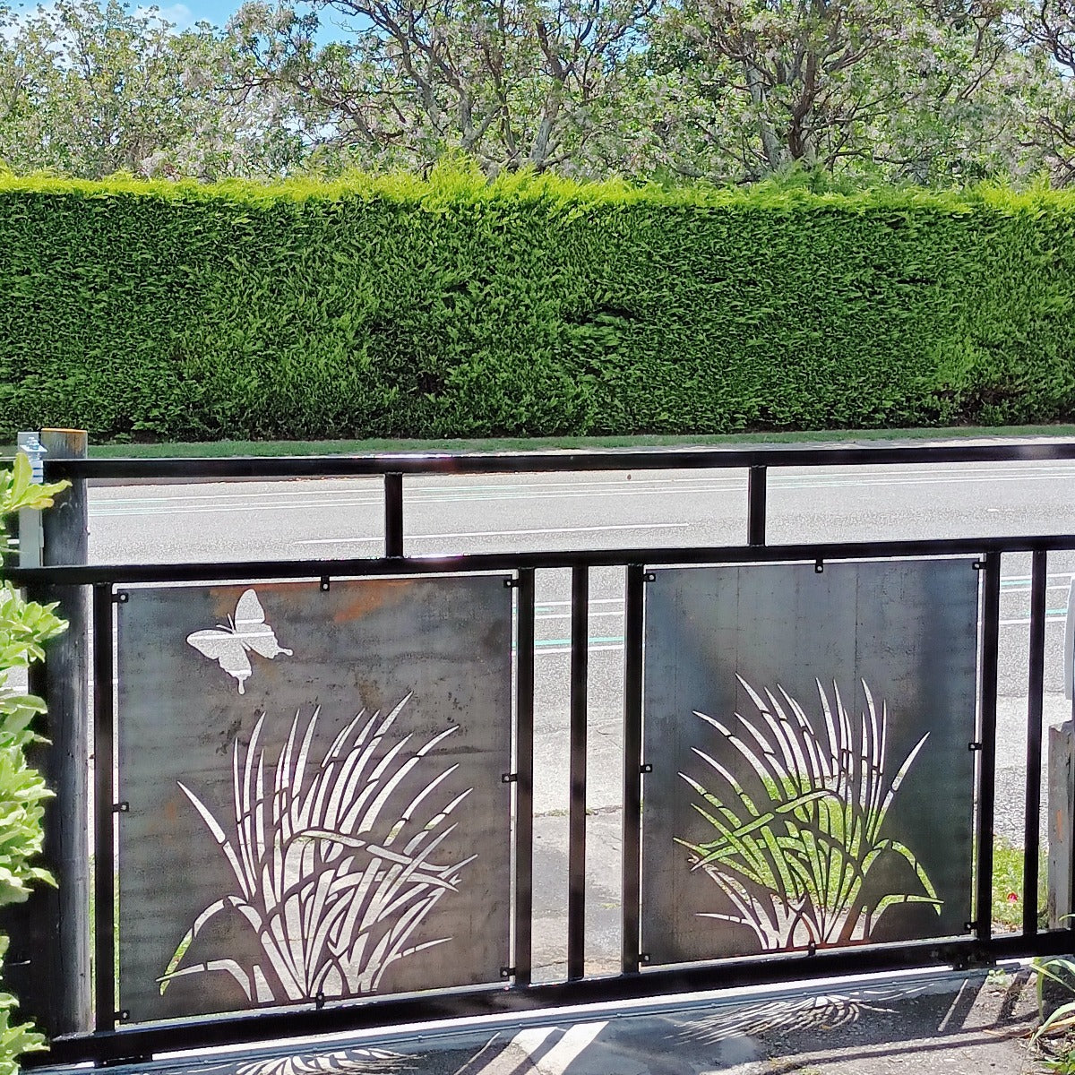 Flax Bush - Balustrade Panels (1135 x 1100 mm)