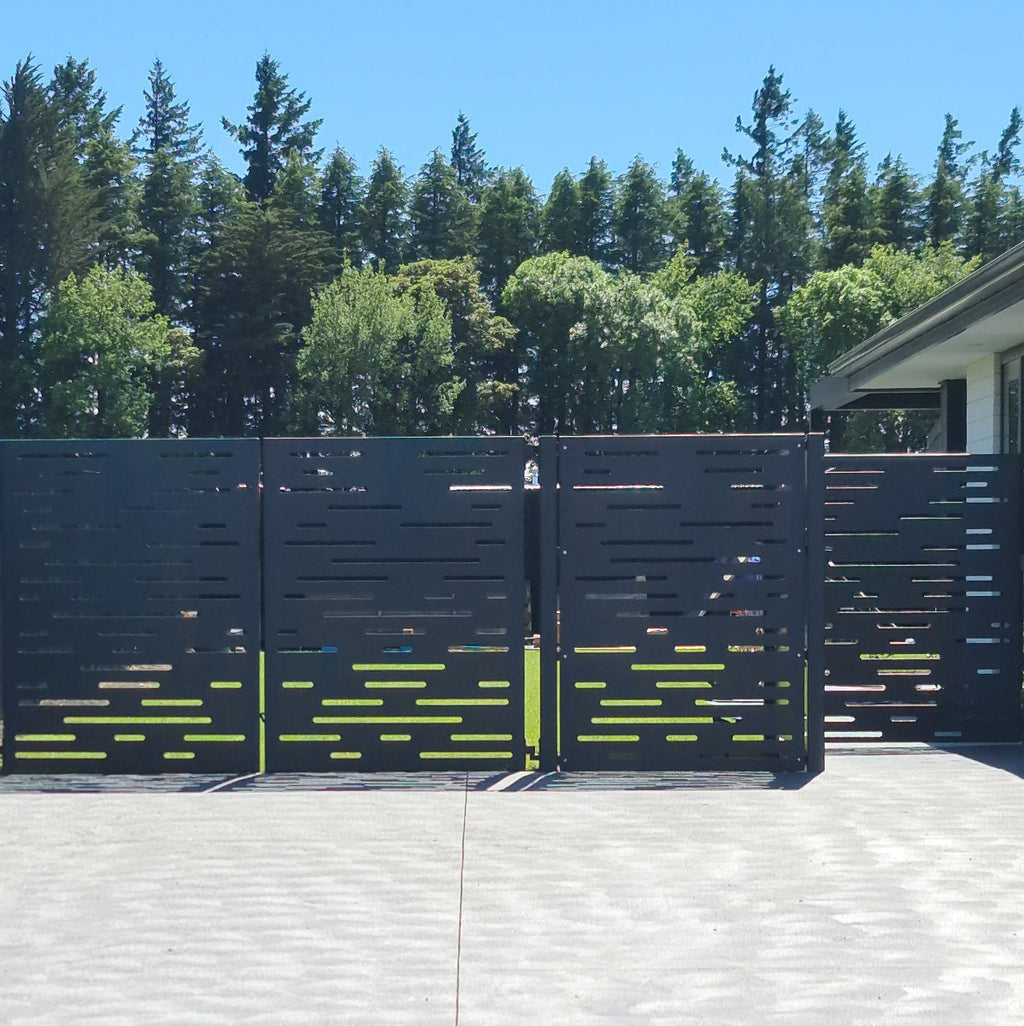 Garden Privacy Gate  - Horizontal Lines