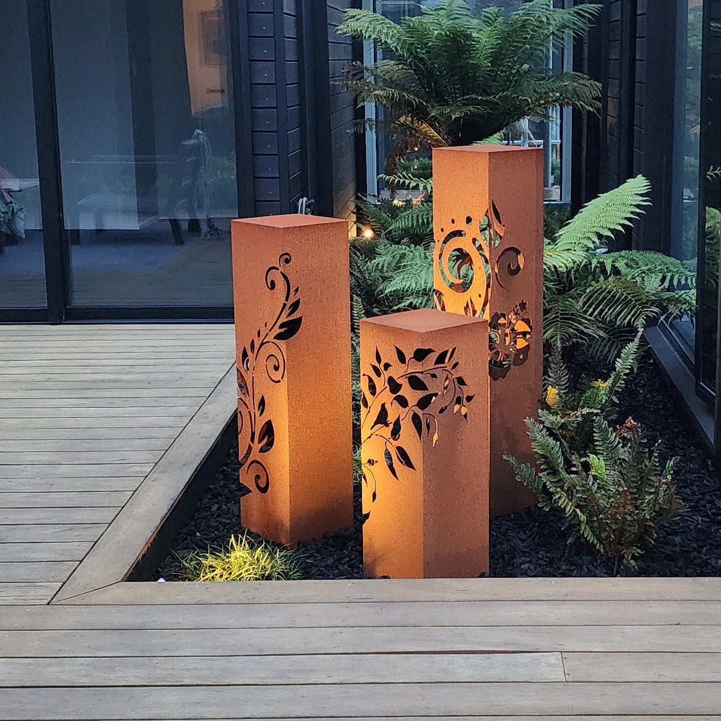 CortenAura Corten Steel Garden Sculpture Pillar - The Fern