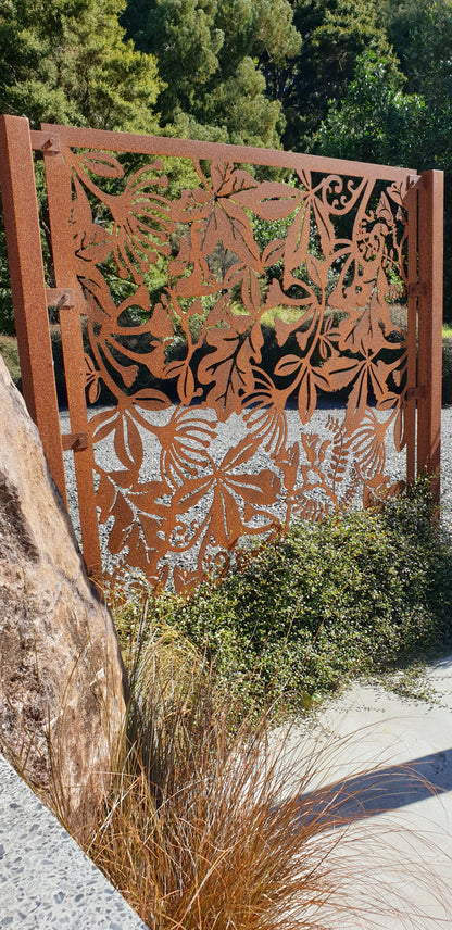 Garden Backdrop Screen  - Floral Heritage
