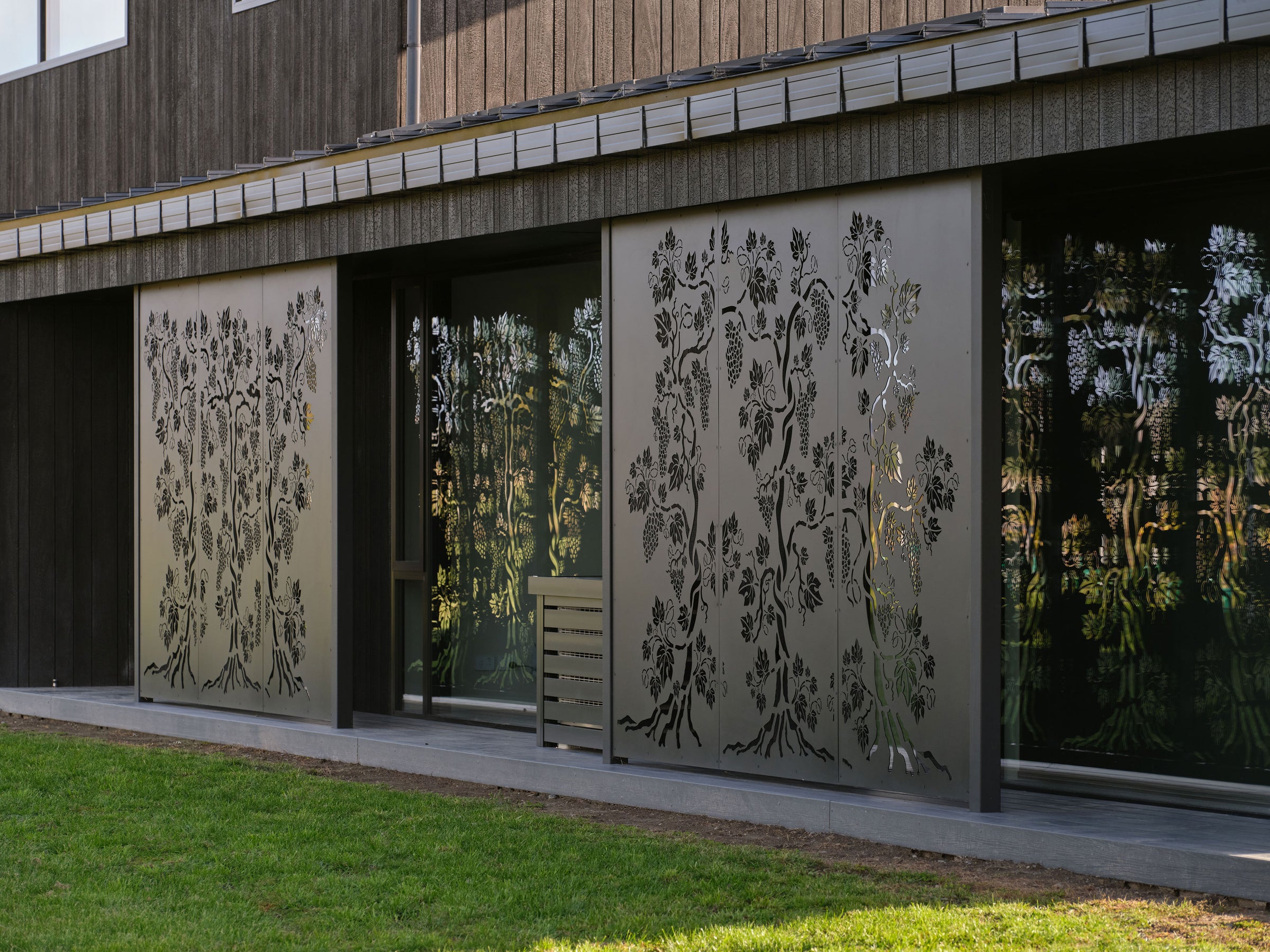 Explore Materials & Finishes