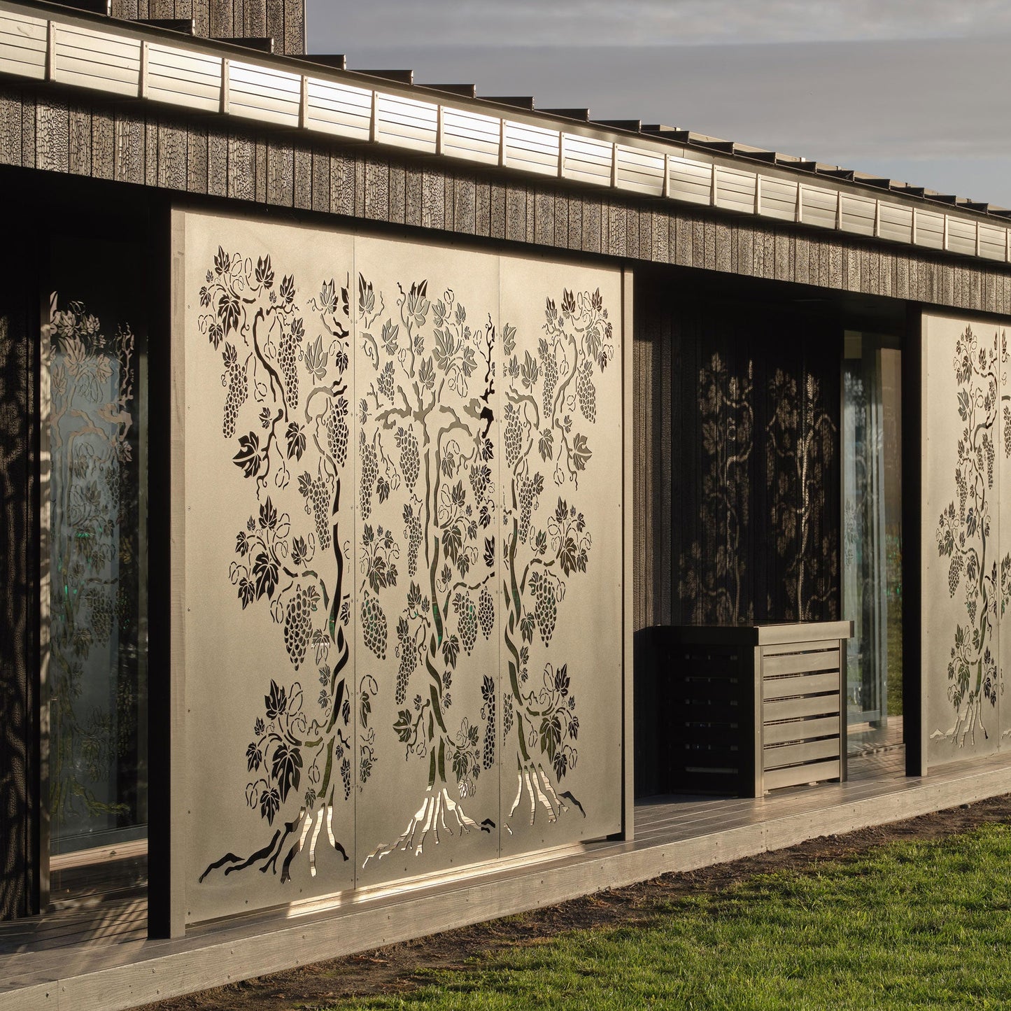 Grand-Design-Laser Cut Screen Set 