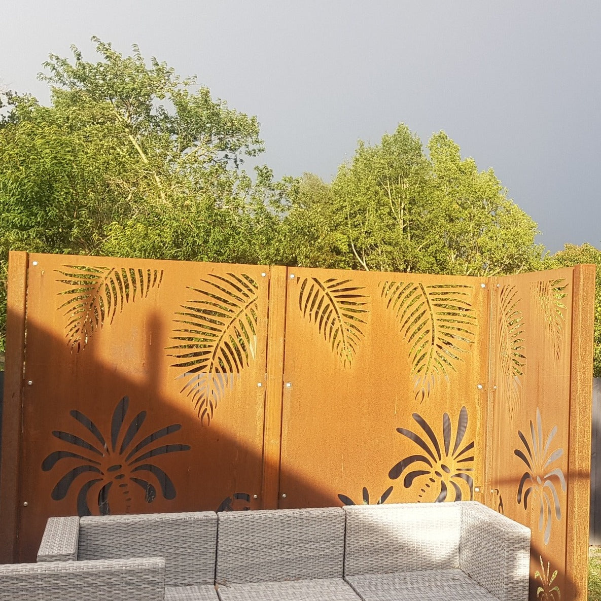Decorative Garden Art & Privacy Screen- Koru with Palm
