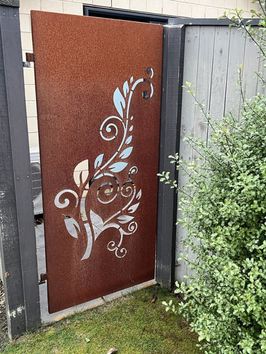 Garden Gates & Pathway Side Door  - Fern